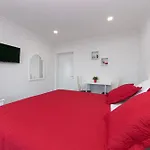 Апартаменти 2 Макарська