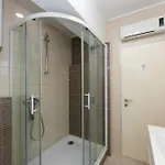 2 Apartment *