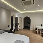 2 * Makarska